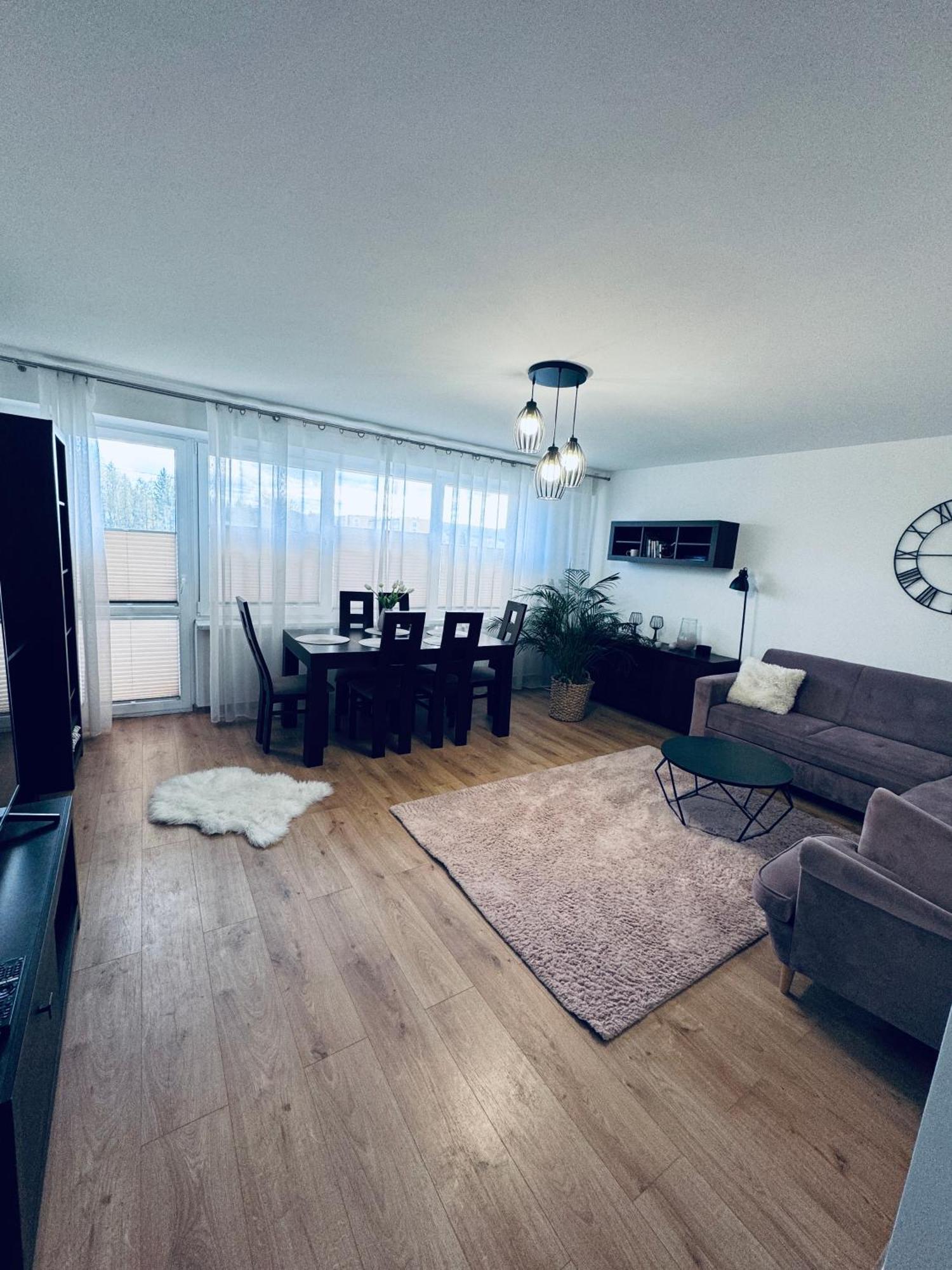 4 Pokojowy Apartament Posada Sanok Esterno foto